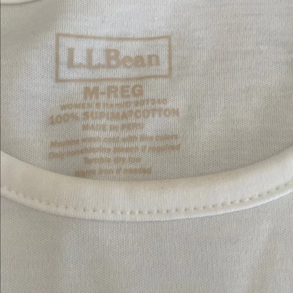 A Fundle! Basics bundle: 2 sweatpants/1 crewneck shirt - Picture 2 of 8